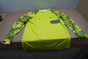 lot 121 image: Blackfish Guide UPFCooling Long Sleeve - Medium