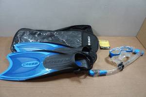 lot 202 image: Cressi Adult Rondine Palau Fin Snorkel Set - Fin Size LXL