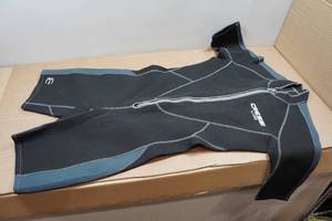 lot 207 image: Cressi Lido Mens 2mm Wetsuit - XXXL7