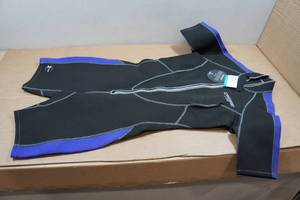 lot 208 image: Cressi Lido Womens 2mm Wetsuit - Large4