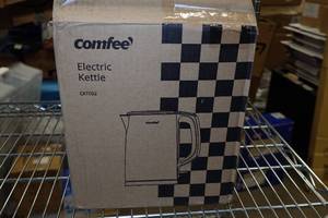 lot 49 image: Comfee Electric Kettle