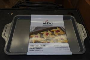 lot 73 image: All-Clad Pro Release Bakeware Pan - 15x10