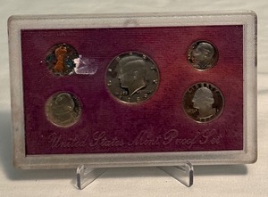 lot 37 image: 1989 Proof Set - fire damage