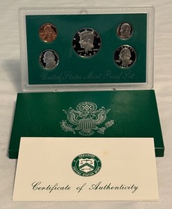 lot 44 image: 1996 Proof Set - has external case, good shape
