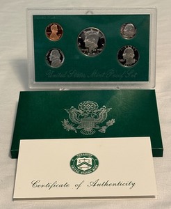 lot 45 image: 1997 Proof Set - has external case, good shape
