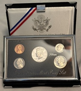 lot 73 image: 1998 Premier Silver Proof Set - original package with COA
