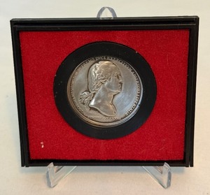lot 111 image: 1973 Washington Before Boston - Americas First Medals US Mint Pewter Coin - just the case and coin with some fire damage
