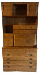 lot 19H image: Vintage Ethan Allen Hutch by Baumritter