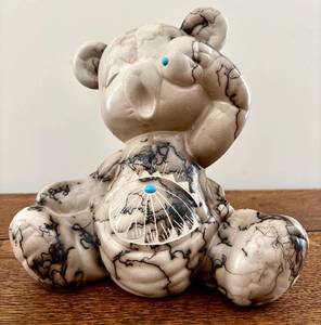 lot 45H image: Skeeter Vail Navajo Horsehair Pottery Bear Figurine