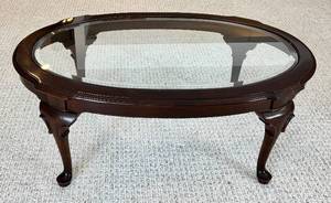 lot 49H image: Vintage Ethan Allen Oval Glass Coffee Table