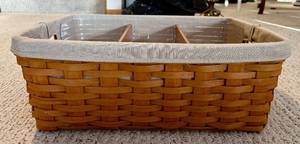 lot 85H image: Longaberger Handwoven Baskets - Pair