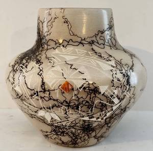lot 91H image: Skeeter Vail Native American Horsehair Pottery Vessel - 5 12 inches tall