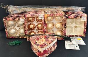 lot 291H image: LEFFLEUR Vintage Christmas Ornaments - Floral Heart Tin with 4 Copper Glass Balls