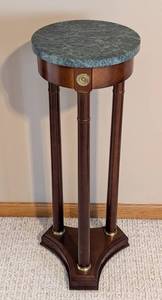 lot 61 image: Bombay Wood Pedestal Stand with Green Marble Top