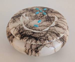 lot 74 image: LLR - Shirley Smith Navajo Horse Hair Pottery Round Lidded Box