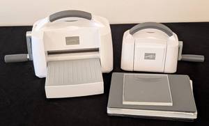 lot 155 image: Stampin Up Embossing Machines Pair - Die-CutEmbossing Set