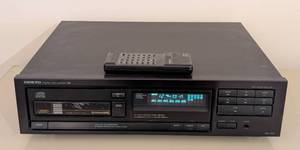 lot 185 image: LR - Onkyo DX-C300 Compact Disc Changer