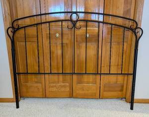 lot 195 image: LB - Queen Metal Headboard - Black Finish