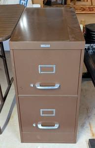 lot 287 image: LS - Brown Metal Filing Cabinet - 3-Drawer