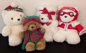 lot 289 image: LS - Vintage Santa Bear Collection - 4 Plush Bears