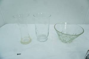 lot 26 image: Etched Floral Clear GlassCrystal Pieces