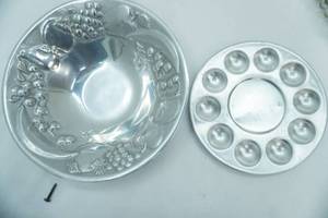 lot 63 image: aluminum egg tray, aluminum grape design bowl by the Wilton Co.