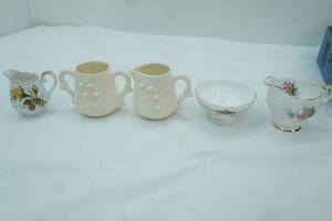 lot 96 image: AntiqueVintage Fine Bone China Sugars and Creamers