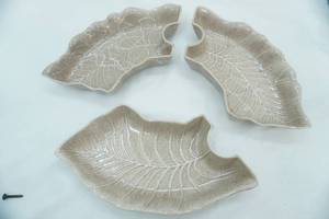 lot 97 image: MCM Ceramic Leaf-Shaped Dish or Tray. Made in USA