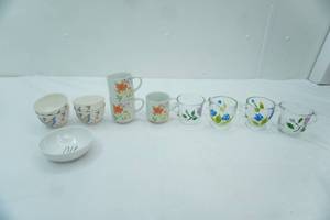 lot 101 image: Hand-Painted Clear Glass Creamer & Open Sugars Vintage Fine China Cups