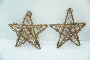 lot 164 image: Wicker Star Flower Buckets