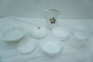 lot 202 image: Vintage White Milk Glass, Hobnail, Federal, Anchor Hocking and more