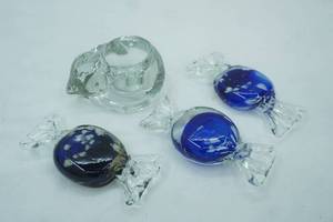 lot 207 image: MuranoMurano-Style Hand-Blown Glass Candy Paperweight, Kitten Votive Candle Holder