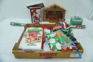 lot 233 image: Christmas Lot