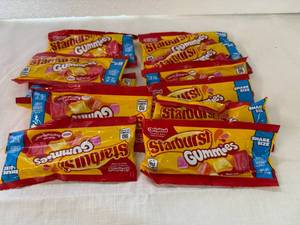 lot 19 image: SSS. 12x Starburst Gummies