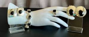 lot 14NP image: Sterling Silver Onyx Jewelry Set - Bracelet 7in, Ring Size 8, Earrings (2 Pairs)