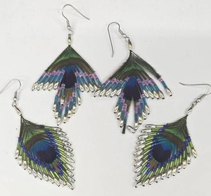 lot 281SC image: Indonesian Peacock Feather Bead Earrings - 2 Pairs