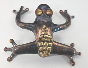 lot 283SC image: Sterling Silver Frog Brooch 925, Gold Bead Accent