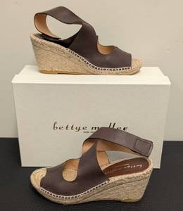 lot 41CH image: Bettye Muller Espadrille Wedge - Brown Leather - Womens US 6  EU 36