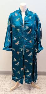 lot 67MP image: Vintage Silk Robe - Butterfly Embroidery, Hong Kong Made, Size M