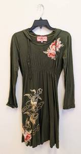 lot 164MP image: JW Los Angeles Embroidered Dress - Olive Green - Floral & Crane Motif - Size Small