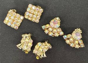 lot 136DZ image: DZ - Gorgeous Rhinestone Clip-On Earrings - 3 Pairs