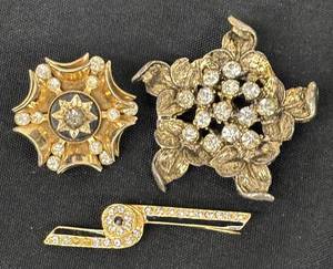 lot 138DZ image: DZ - Vintage Rhinestone Brooch Set - Starburst, Floral Cluster & Bar Pin