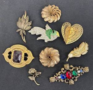 lot 145DZ image: Brooches - Vintage Gold-Tone Collection Parrot, Heart, Floral, Gem Cluster and More