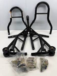 lot 3 image: EXTREME MAX MOTORCYCLE LIFT STAND