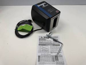 lot 11 image: DUTTON ELECTRIC WINCH