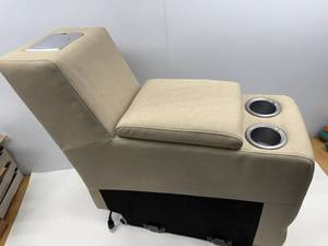 lot 18 image: LIPPERT RV CENTER CONSOLE