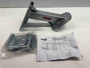 lot 41 image: EXTREME MAX SPARE TIRE CARRIER