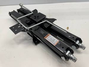 lot 157 image: QUICK PRODUCTS LEVELING JACKS