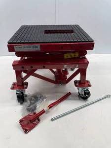 lot 165 image: EXTREME MAX HYDRAULIC MOTORCYCLE LIFT