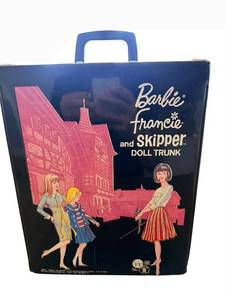 lot 6 image: Barbie Francie & Skipper Doll Trunk - Includes Barbie Accessories Boxes